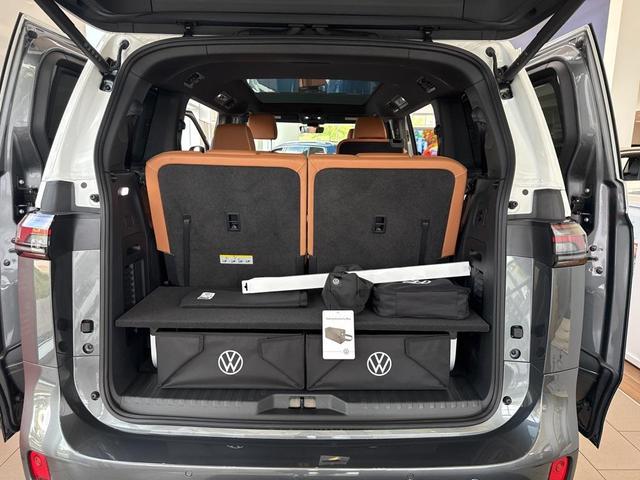 Photo of 2025 Gray Volkswagen ID. Buzz