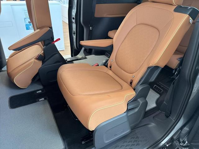 Photo of 2025 Gray Volkswagen ID. Buzz
