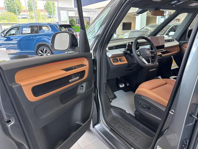 Photo of 2025 Gray Volkswagen ID. Buzz