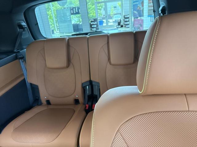 Photo of 2025 Gray Volkswagen ID. Buzz