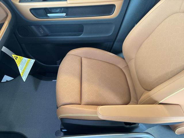 Photo of 2025 Gray Volkswagen ID. Buzz