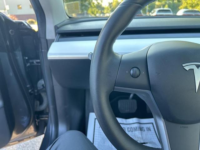 Photo of 2019  Tesla Model 3