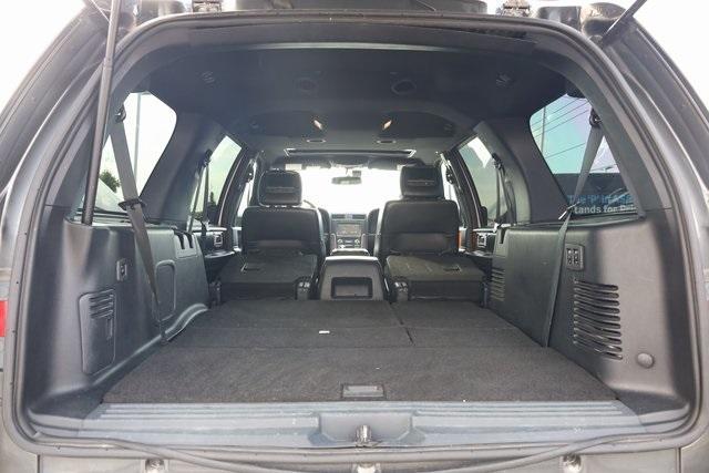Photo of 2015 Magnetic Metallic Lincoln Navigator