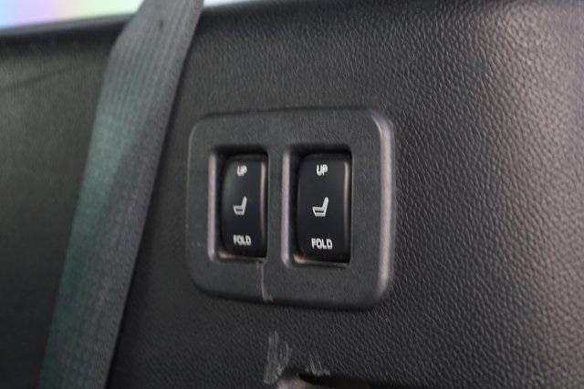 Photo of 2015 Magnetic Metallic Lincoln Navigator