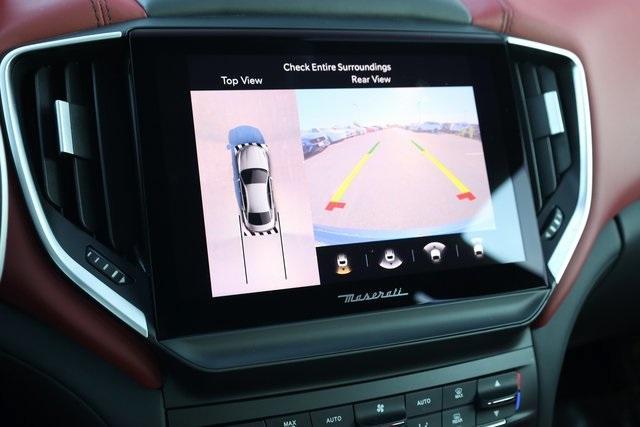 Photo of 2022 Blu Maserati Ghibli