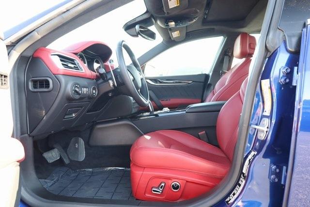 Photo of 2022 Blu Maserati Ghibli