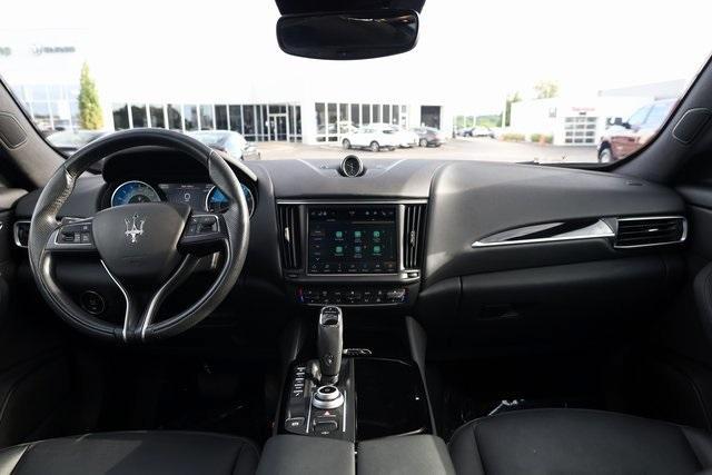 Photo of 2022 Grigio Maratea Metallic Maserati Levante