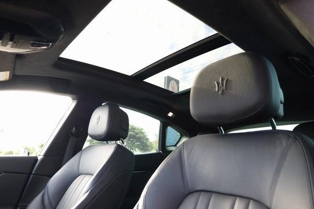 Photo of 2022 Grigio Maratea Metallic Maserati Levante