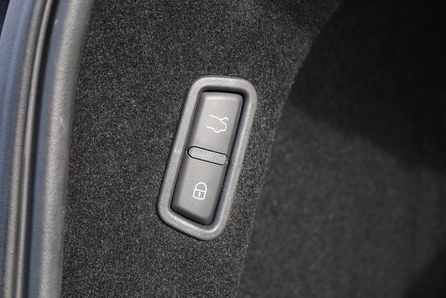 Photo of 2022 Grigio Maratea Metallic Maserati Levante