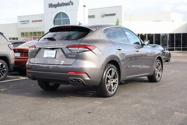 Photo of 2022 Grigio Maratea Metallic Maserati Levante