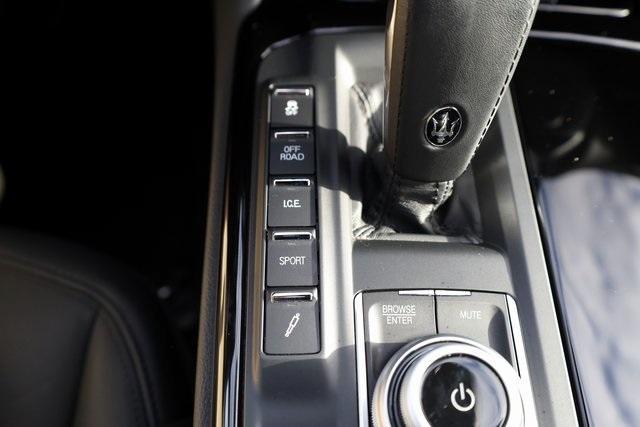 Photo of 2022 Grigio Maratea Metallic Maserati Levante
