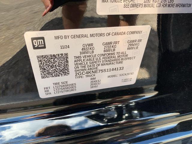 Photo of 2025 Black Chevrolet Silverado 2500