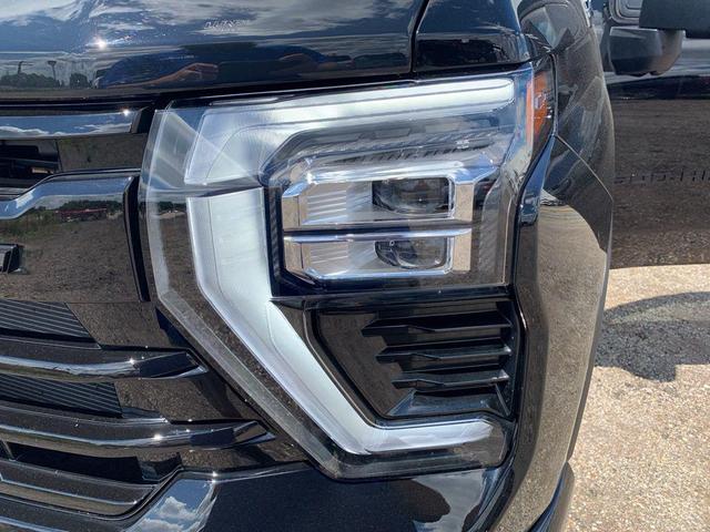 Photo of 2025 Black Chevrolet Silverado 2500