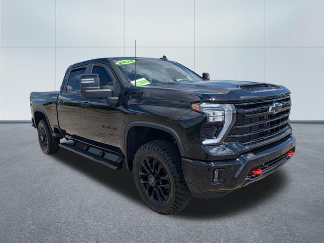 Photo of 2025 Black Chevrolet Silverado 2500