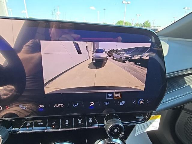 Photo of 2024 Summit White Chevrolet Blazer EV