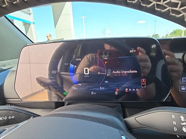 Photo of 2024 Summit White Chevrolet Blazer EV