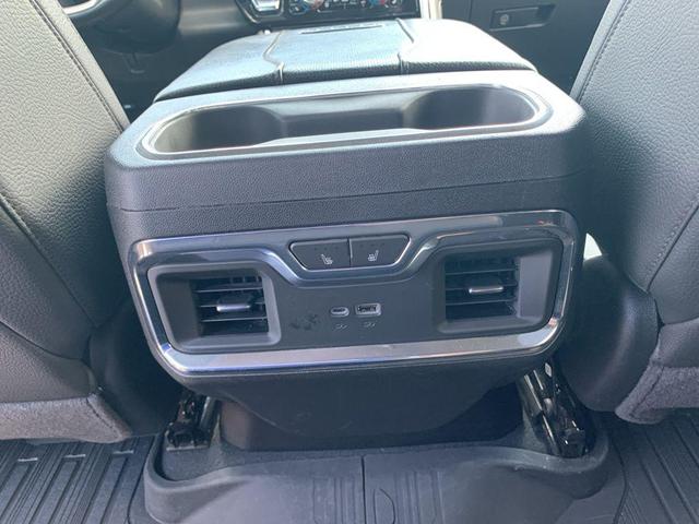 Photo of 2024 Summit White GMC Sierra 2500
