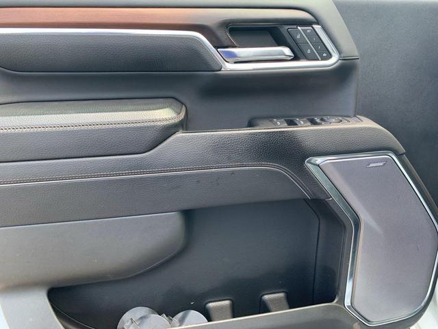 Photo of 2024 Summit White GMC Sierra 2500