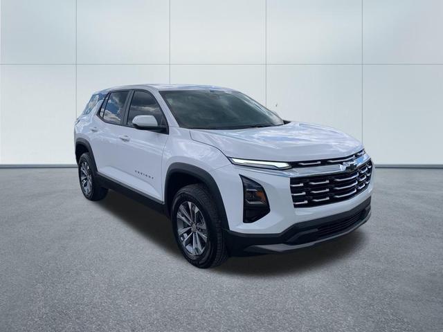 Photo of 2026 Summit White Chevrolet Equinox
