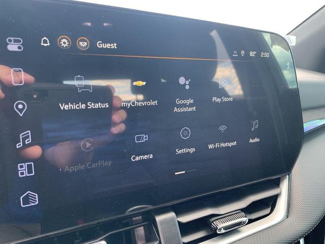 Photo of 2026 Summit White Chevrolet Equinox