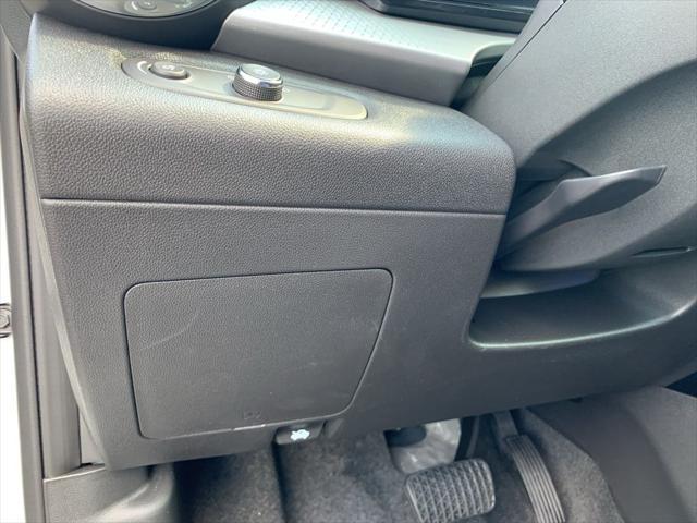 Photo of 2025 Summit White Chevrolet Trax