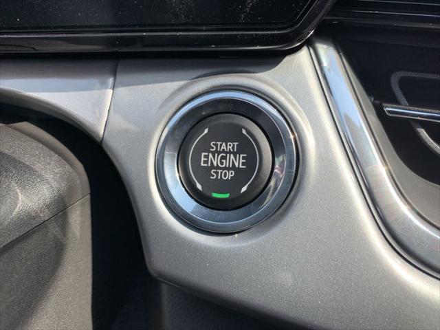 Photo of 2025 Summit White Chevrolet Trax