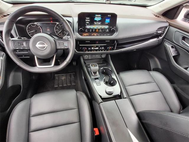 Photo of 2023 Super Black Nissan Rogue