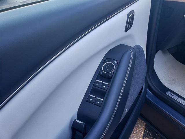 Photo of 2021 Blue Metallic Ford Mustang Mach-E