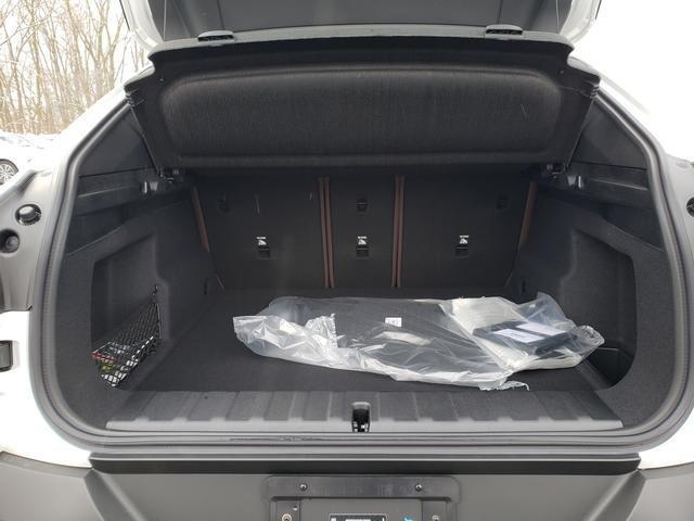 Photo of 2025 Mineral White Metallic BMW X2