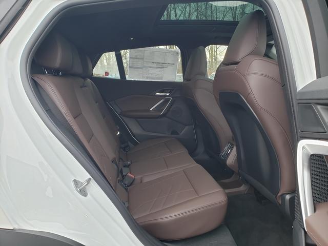 Photo of 2025 Mineral White Metallic BMW X2