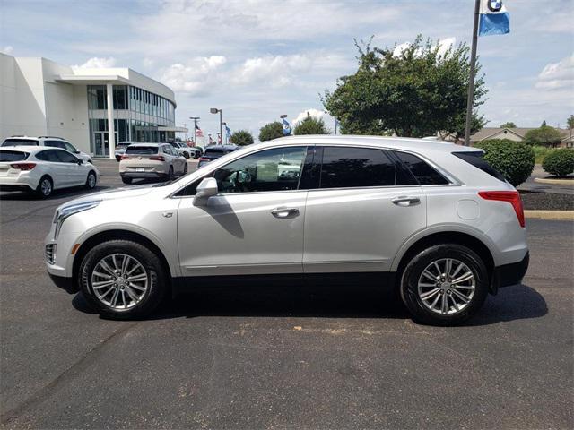 Photo of 2019 Radiant Silver Metallic Cadillac XT5