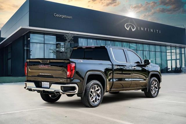 Photo of 2024 Onyx Black GMC Sierra 1500