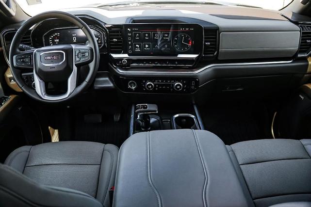 Photo of 2024 Onyx Black GMC Sierra 1500