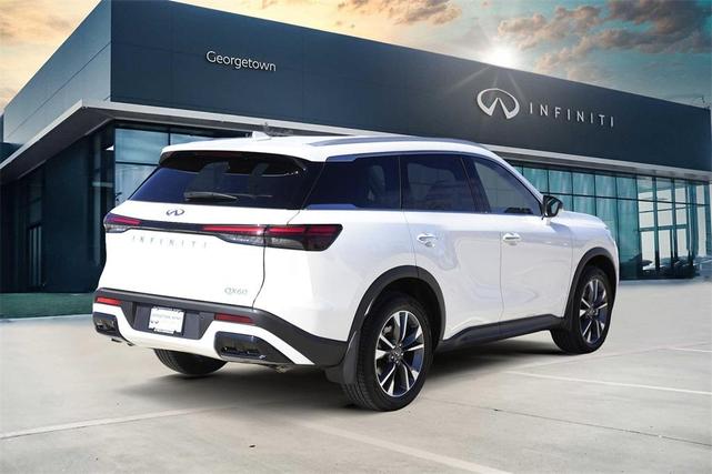 Photo of 2025 Majestic White INFINITI QX60