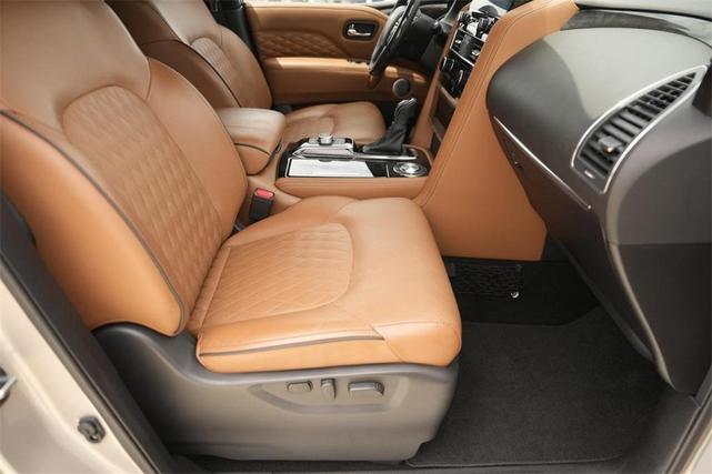 Photo of 2024 Champagne Quartz INFINITI QX80