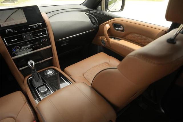 Photo of 2024 Champagne Quartz INFINITI QX80