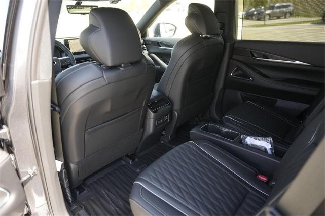 Photo of 2026 2t Grpt Shdw INFINITI QX60
