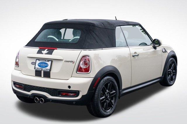 Photo of 2014 Pepper White MINI Convertible