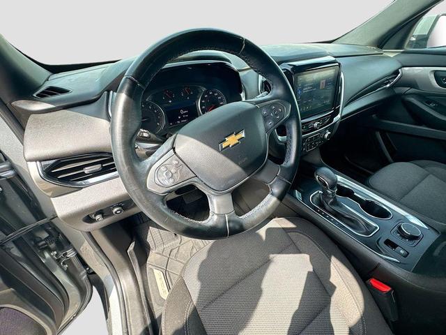 Photo of 2023 Sterling Gray Metallic Chevrolet Traverse