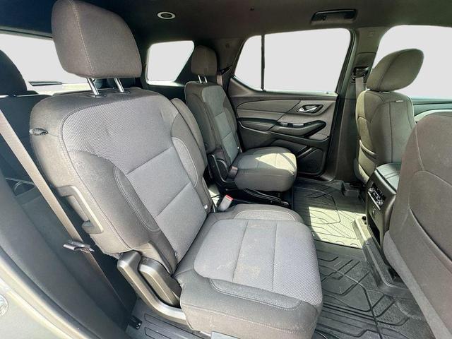 Photo of 2023 Sterling Gray Metallic Chevrolet Traverse