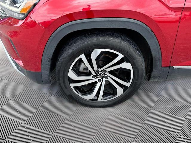 Photo of 2021 Aurora Red Metallic Volkswagen Atlas