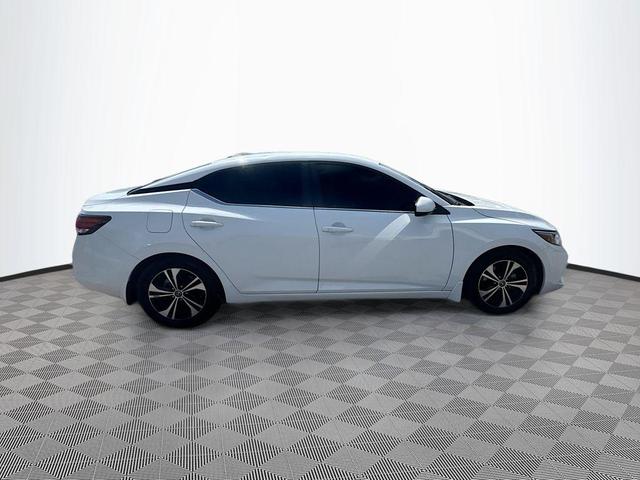 Photo of 2022 Cloud White Nissan Sentra