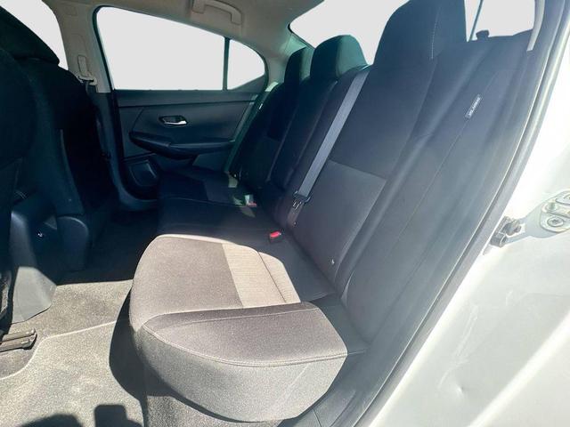 Photo of 2022 Cloud White Nissan Sentra