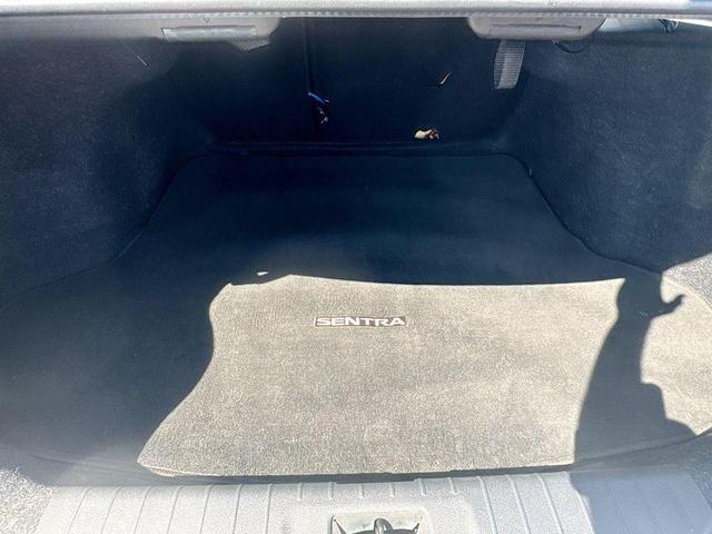 Photo of 2022 Cloud White Nissan Sentra