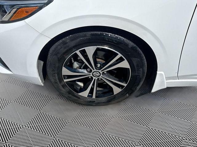 Photo of 2022 Cloud White Nissan Sentra