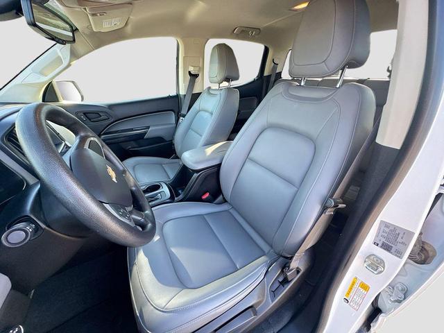 Photo of 2022 Summit White Chevrolet Colorado