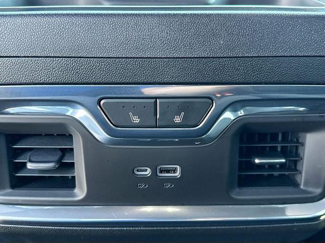 Photo of 2025 Iridescent Pearl Tricoat Chevrolet Silverado 1500