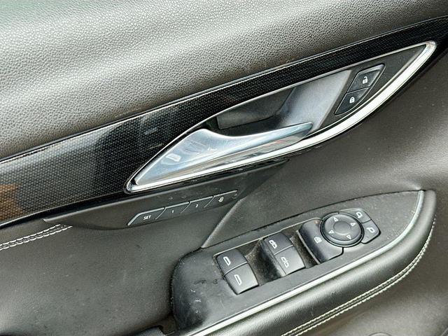 Photo of 2022 Satin Steel Metallic Buick Envision
