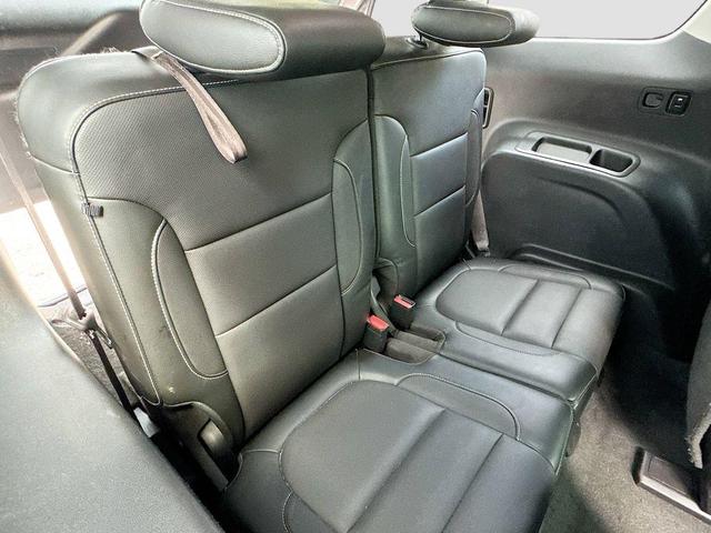 Photo of 2019 Summit White GMC Acadia