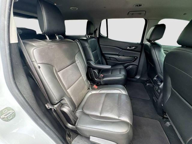 Photo of 2019 Summit White GMC Acadia